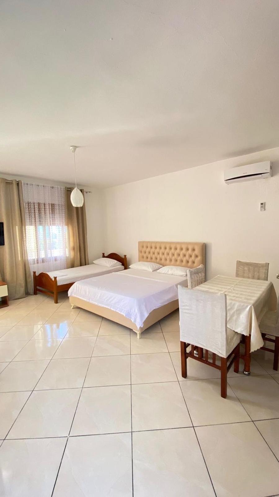 Apartment Apartament Radhime